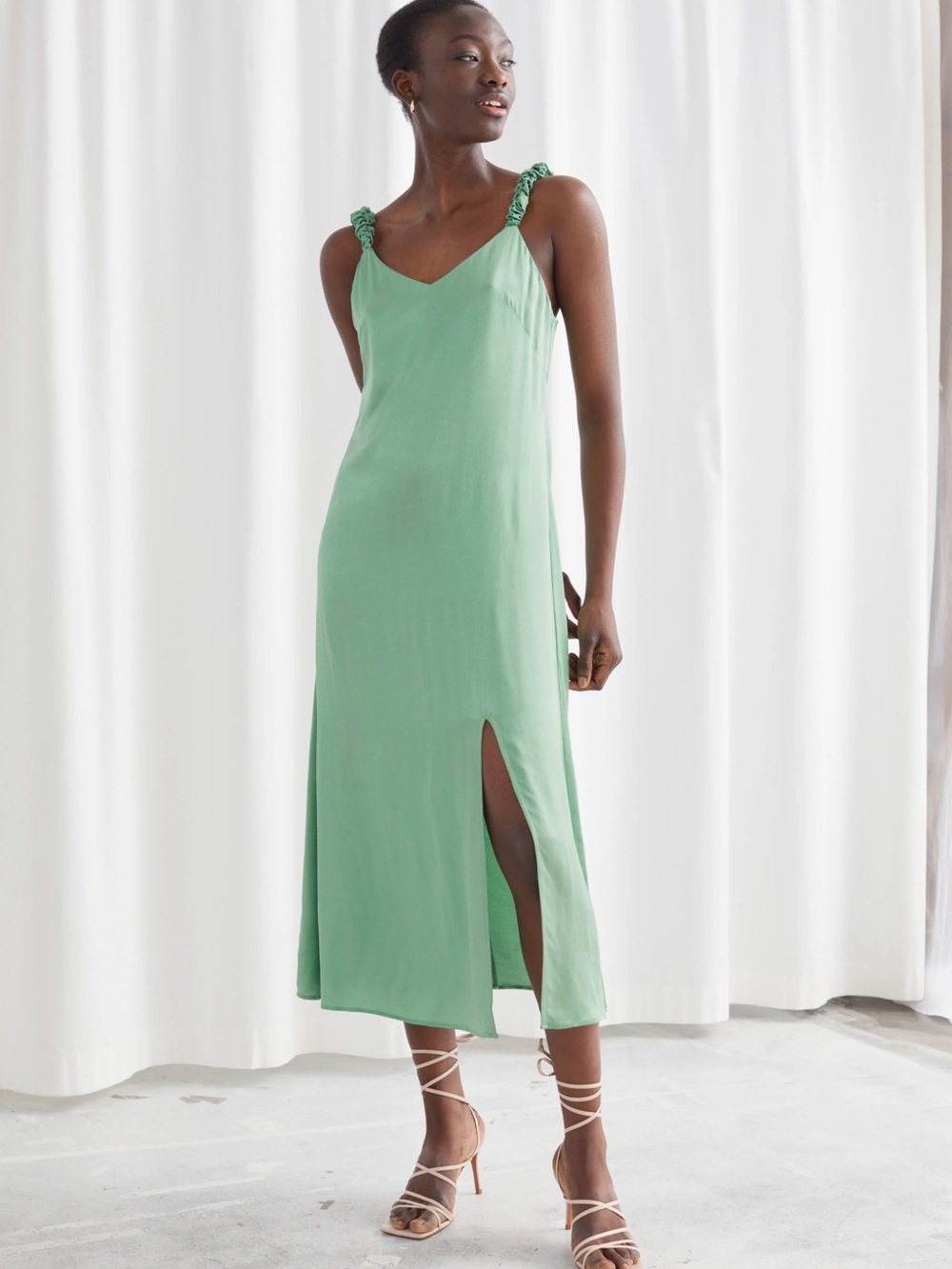 & Other stories Scrunchie Strap Satin Midi Dress Size US 10 Green $99